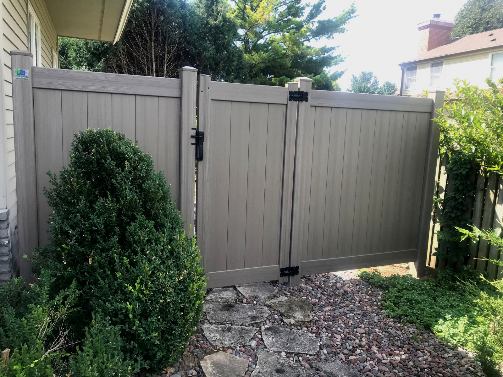 Vinyl Fence Gate Products Phillips Outdoors La Crosse Wi