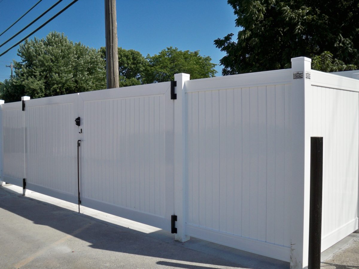Double Vinyl Gate Gallery Phillips Outdoor Services Onalaska, WI